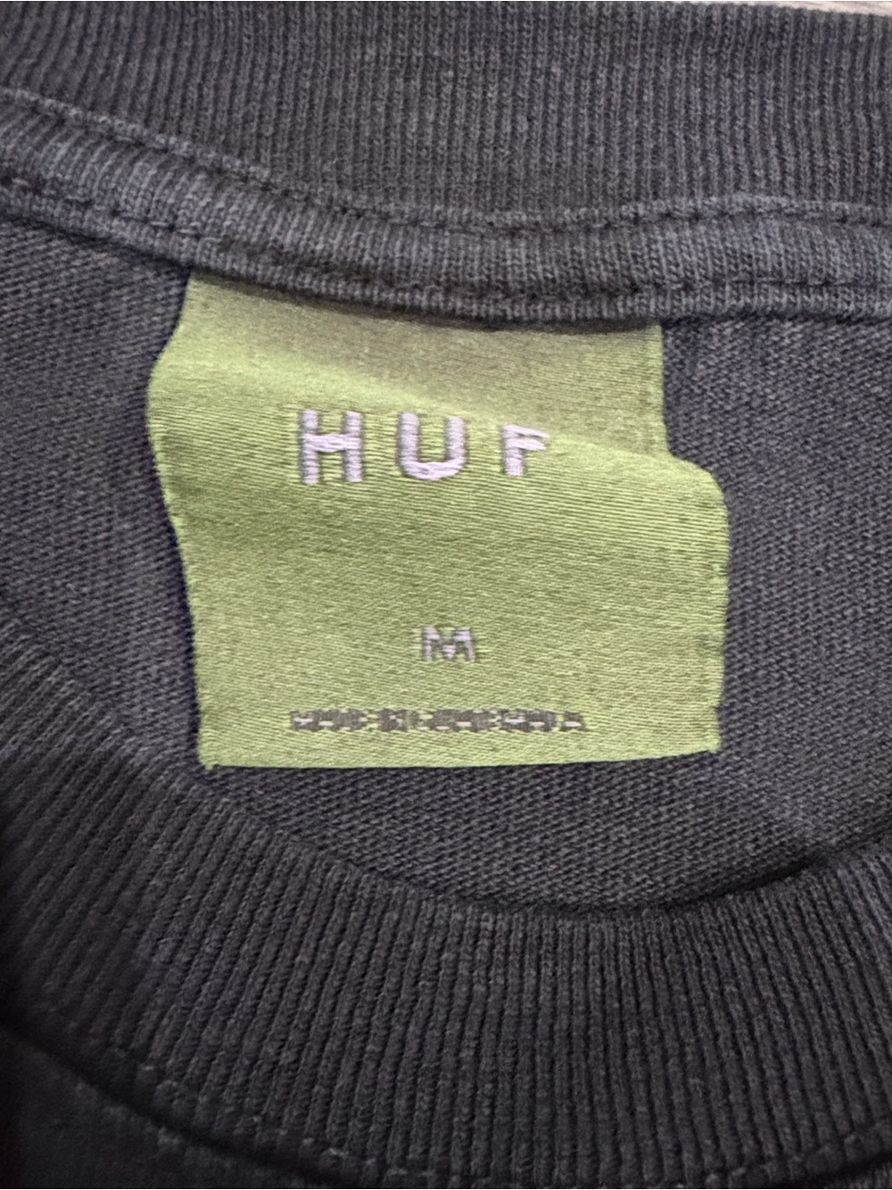HUF Black Long-Sleeve Tee Triangle of Terror - Picture 2 of 3